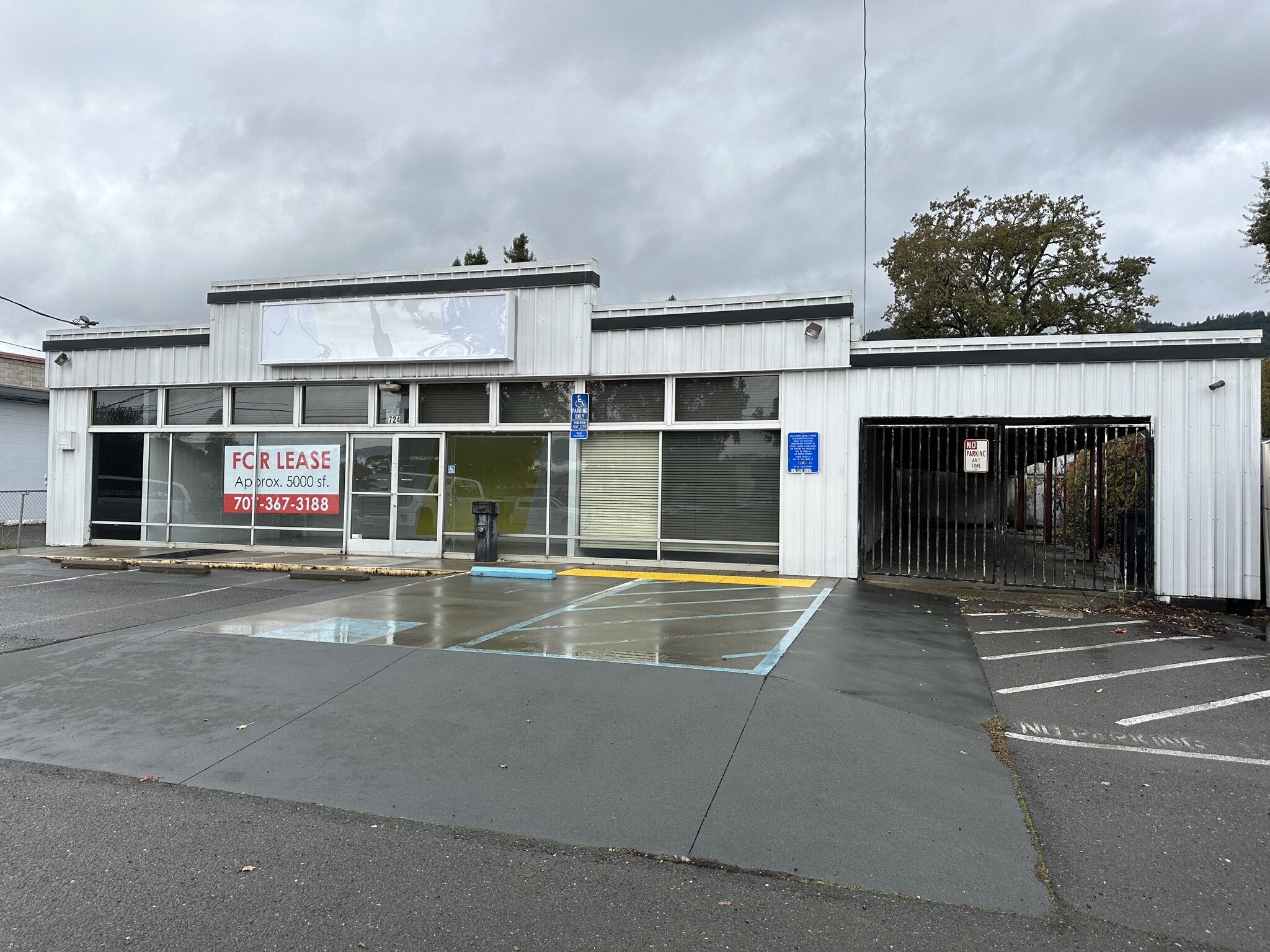 724 S State St, Ukiah, CA for Rent