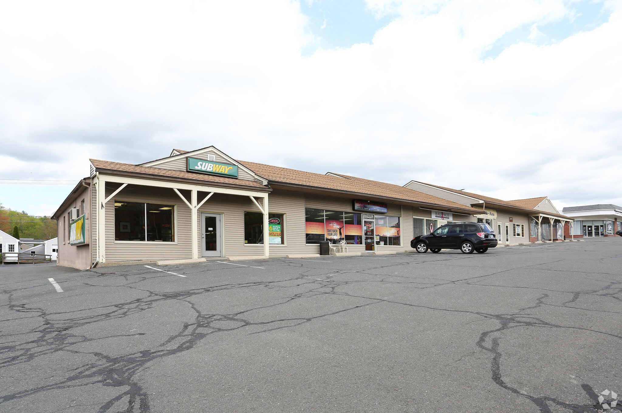 535 College Hwy, Southwick, MA for Rent
