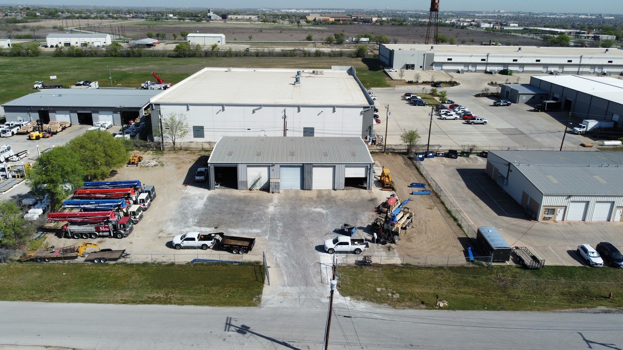 900 Kennedy Ln, Saginaw, TX for Rent