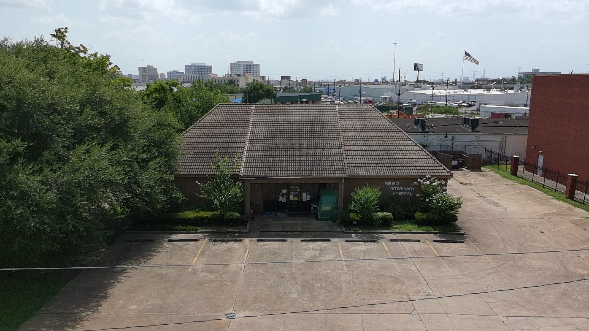 5860 Westward St, Houston, TX for Sale