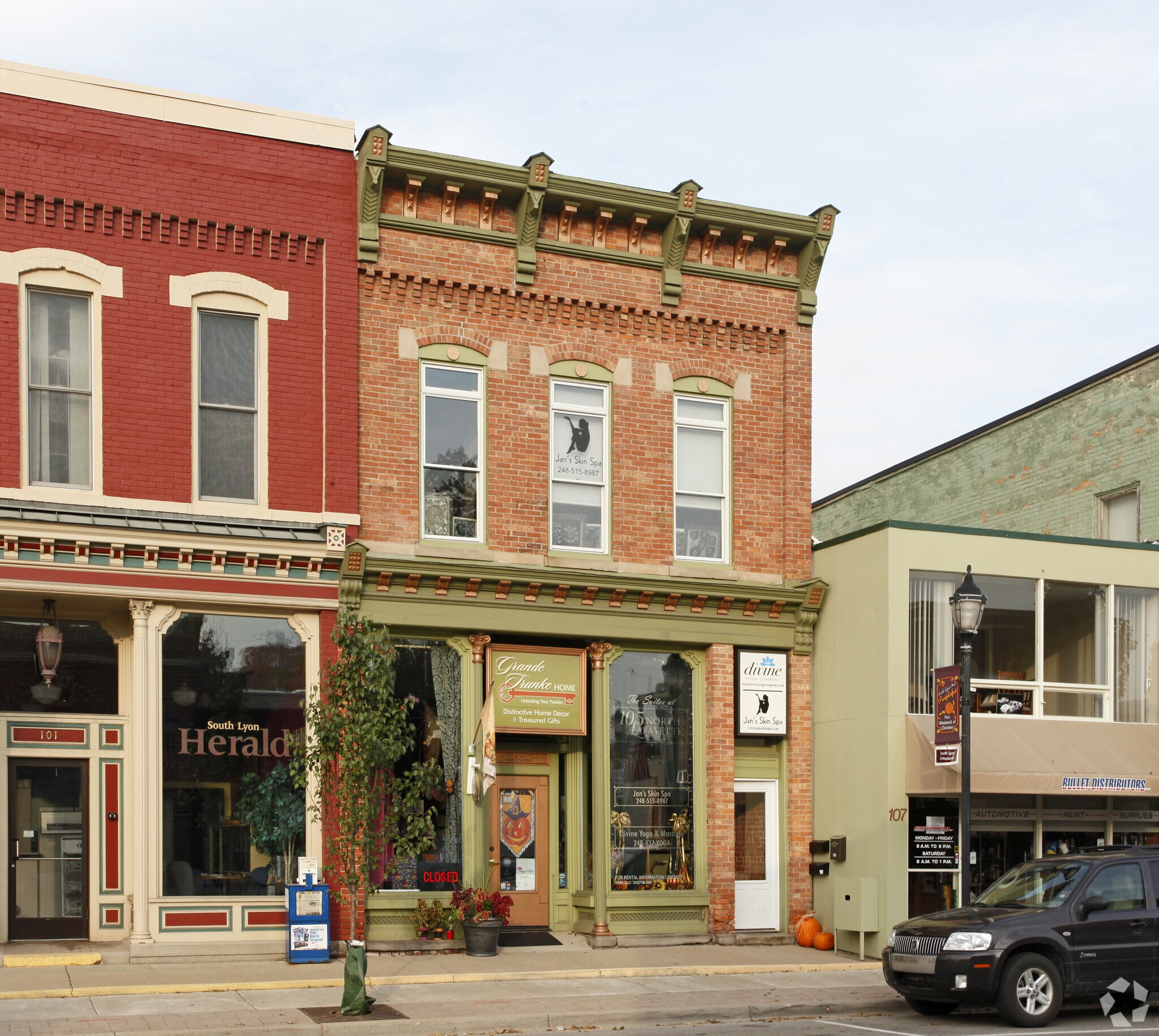 105 N Lafayette St South Lyon, MI 48178 Retail Property for Sale on
