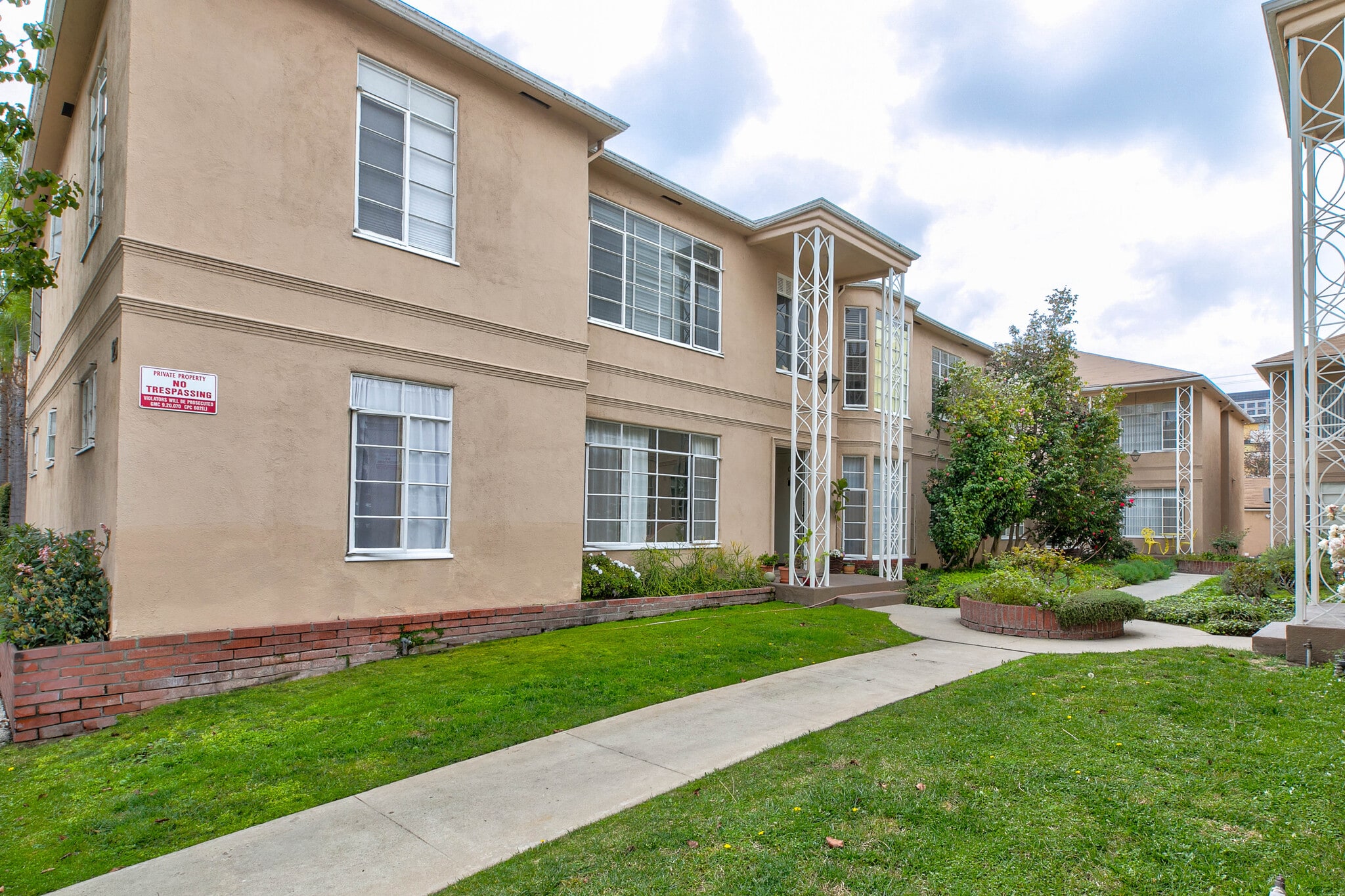 123-129 N Jackson St, Glendale, CA for Sale