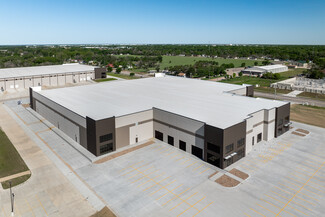 Wichita, KS Industrial - 1315 W MacArthur Rd