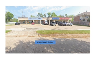 Houston, TX Office/Retail - 7138-7142 Cole Creek Dr