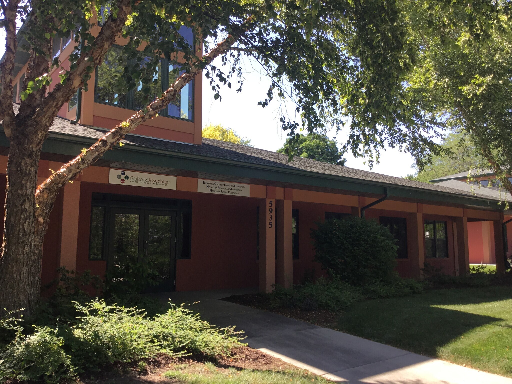 5935 S 56th St, Lincoln, NE for Rent