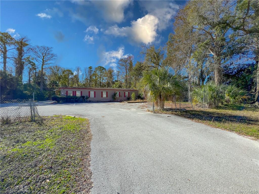 8144 W Grover Cleveland Blvd, Homosassa, FL for Sale