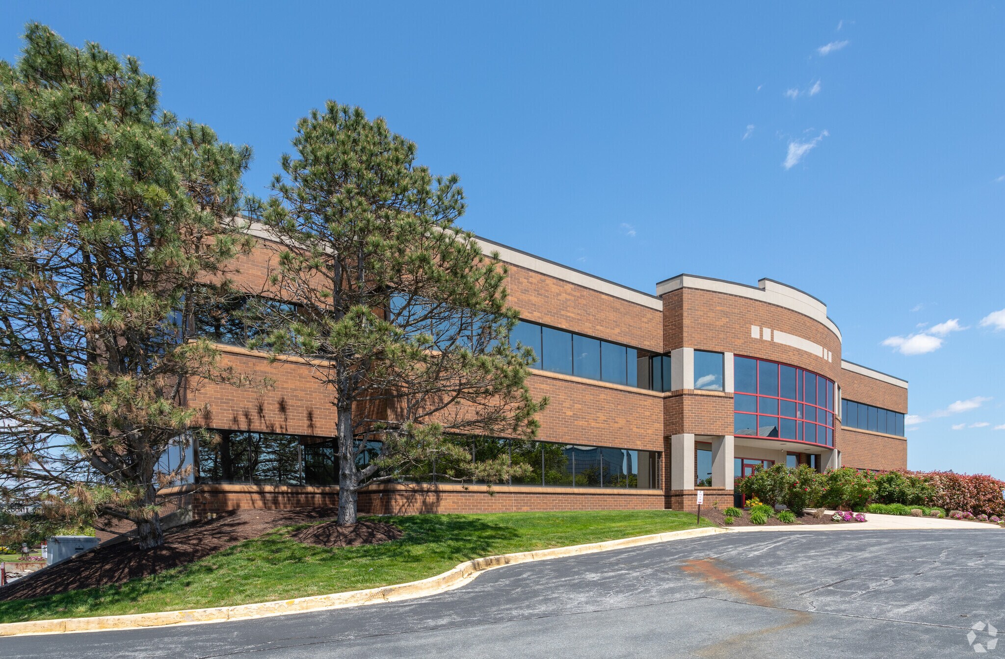10 Corporate Cir, New Castle, DE for Rent