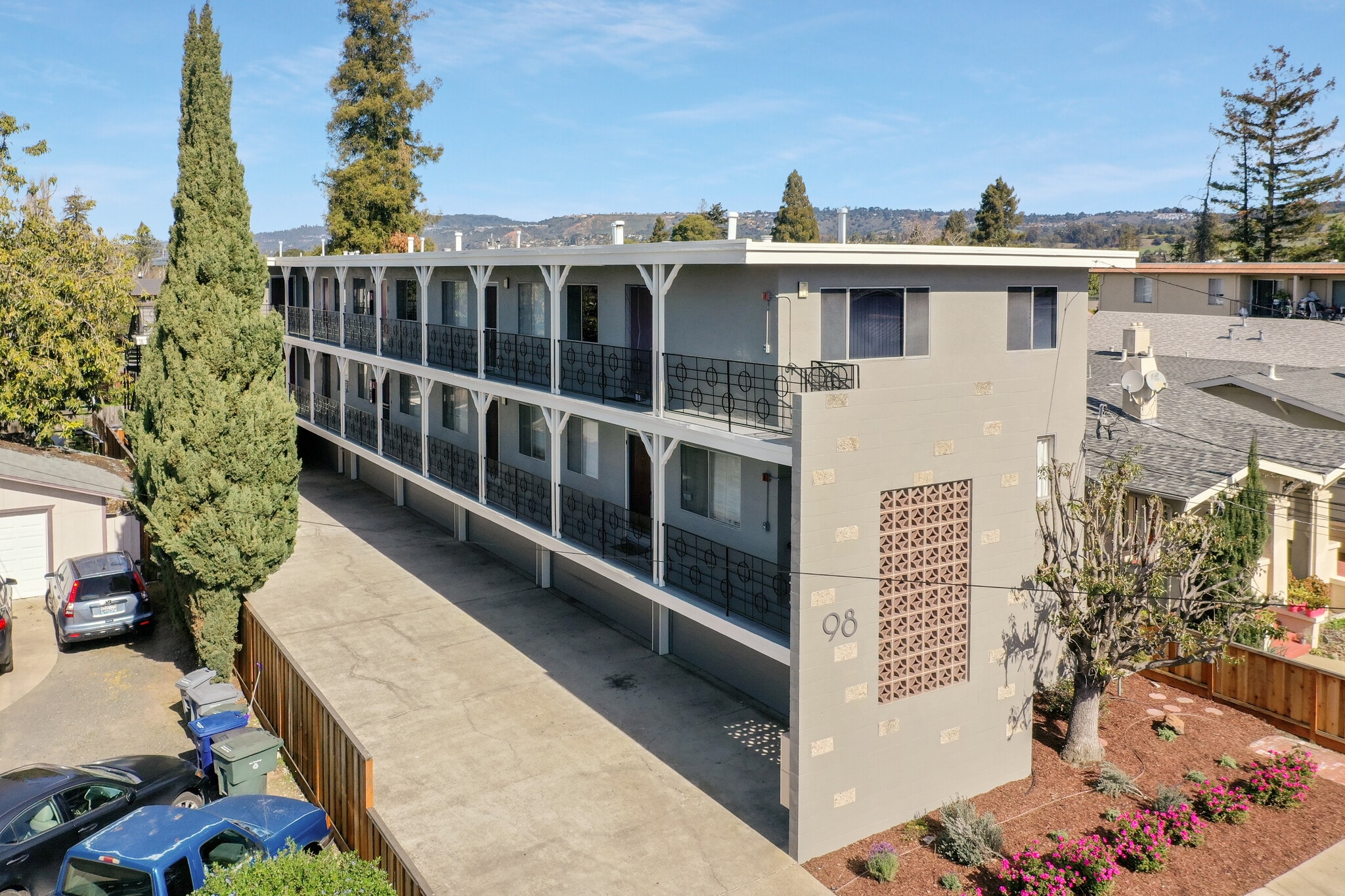 98 Dutton Ave, San Leandro, CA for Sale