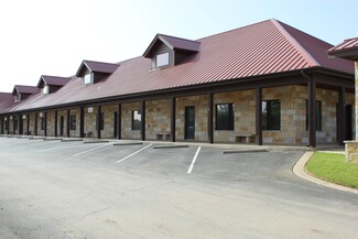 Salado, TX Office/Retail - 560 N Main St