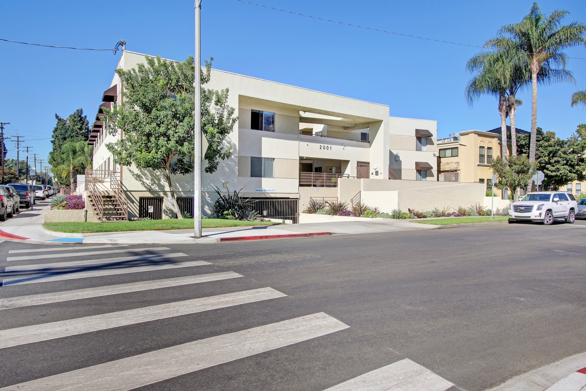 2001-2005 Grismer Ave, Burbank, CA for Sale