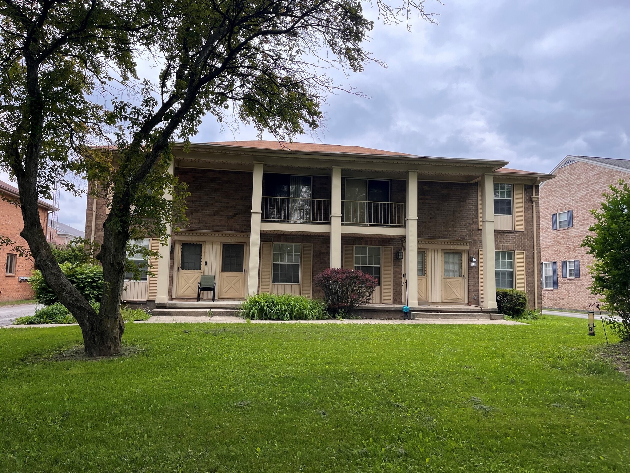 5442 Glenridge Dr, Toledo, OH for Sale