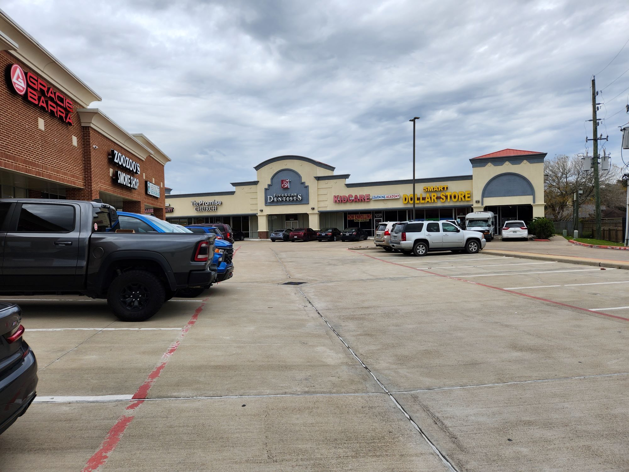 12125 S Highway 6, Fresno, TX for Rent