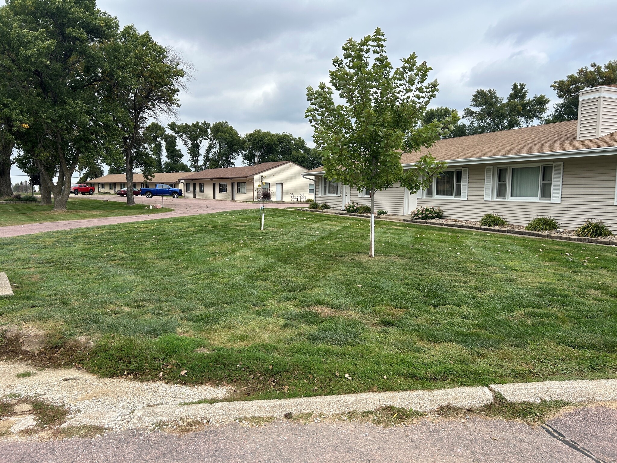 800 N Highway 105, North Sioux City, SD for Sale