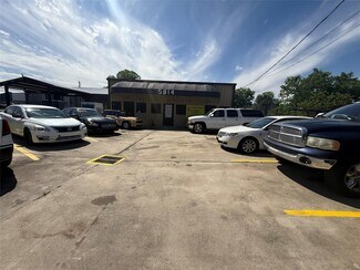Houston, TX Storefront - 5914 Cullen Blvd