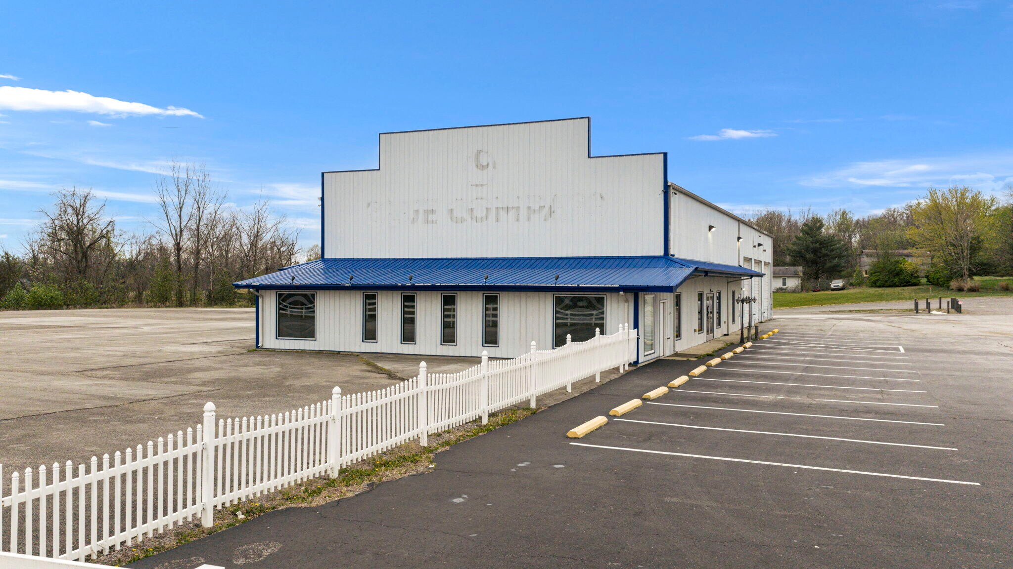 5905 Veterans Memorial Hwy, Scottsville, KY for Sale