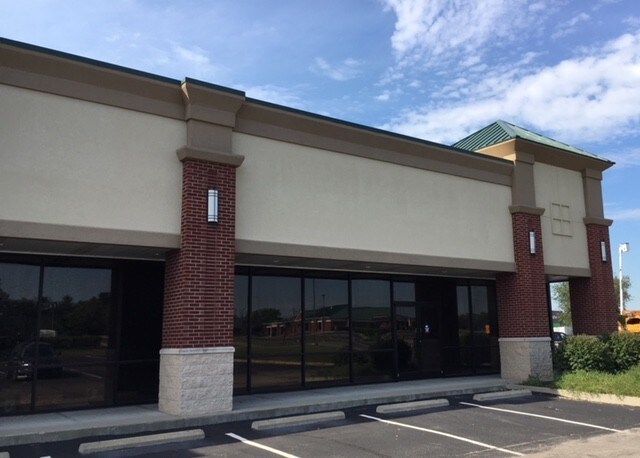 203-215 Hunter Station Rd, Sellersburg, IN for Rent