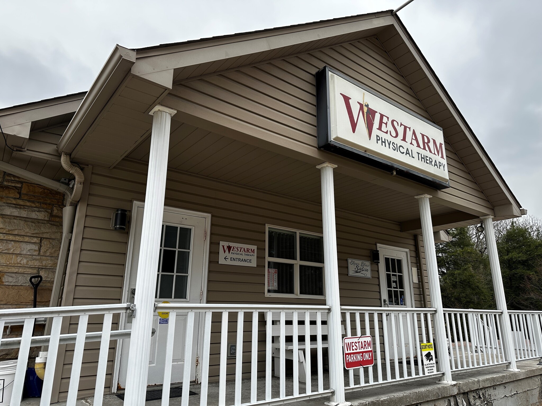 309 S Pike Rd, Sarver, PA for Rent
