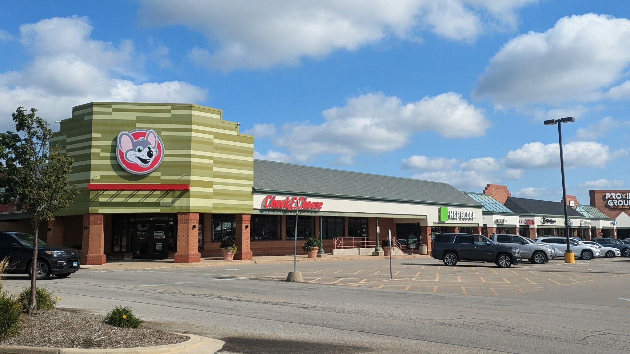 1701-1703 E Empire St, Bloomington, IL for Rent