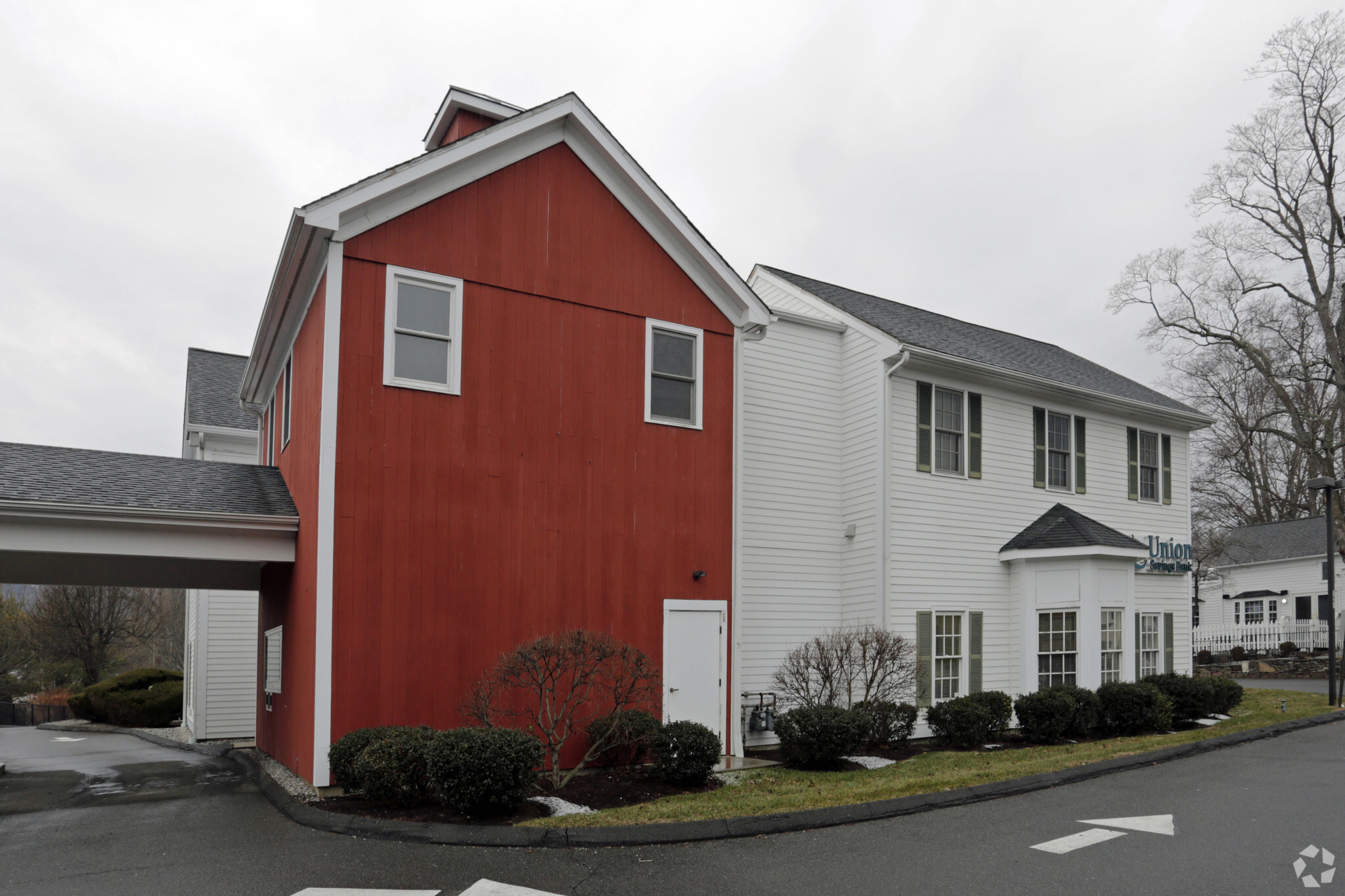 828 Federal Rd, Brookfield, CT for Rent