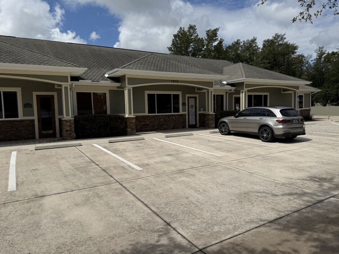 1213 County Road 466A, Fruitland Park, FL for Rent