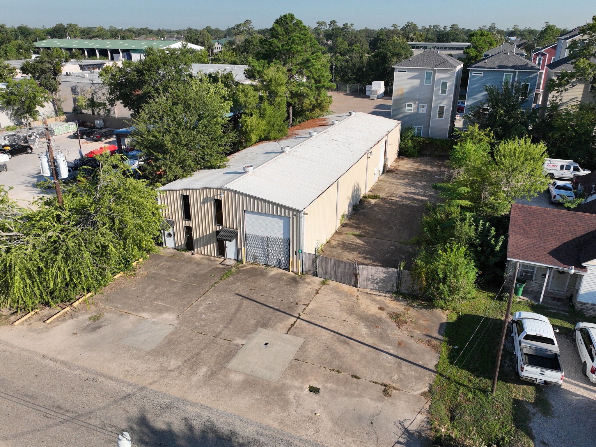 2108 Lou Ellen Ln, Houston, TX for Rent
