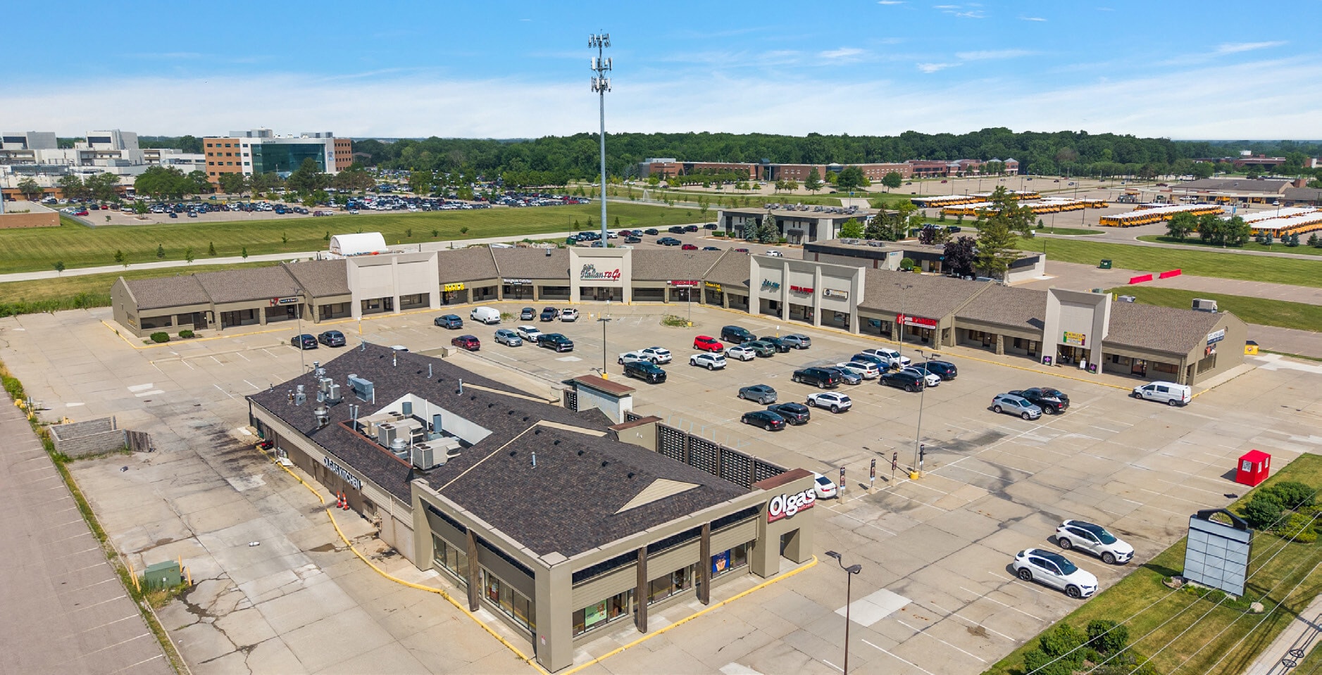 43201-43301 Garfield Rd, Clinton Township, MI for Rent