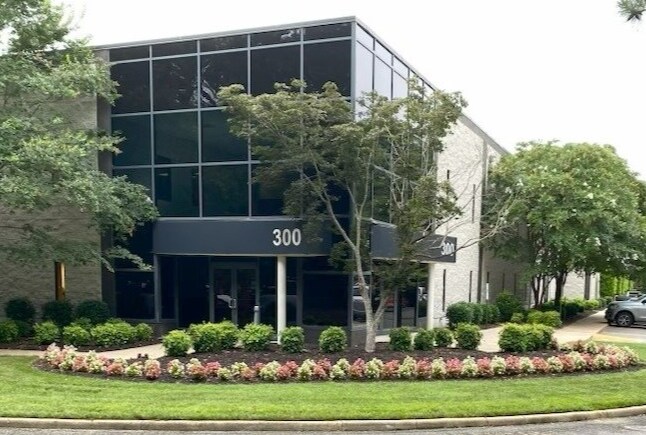 300-344 McLaws Cir, Williamsburg, VA for Rent