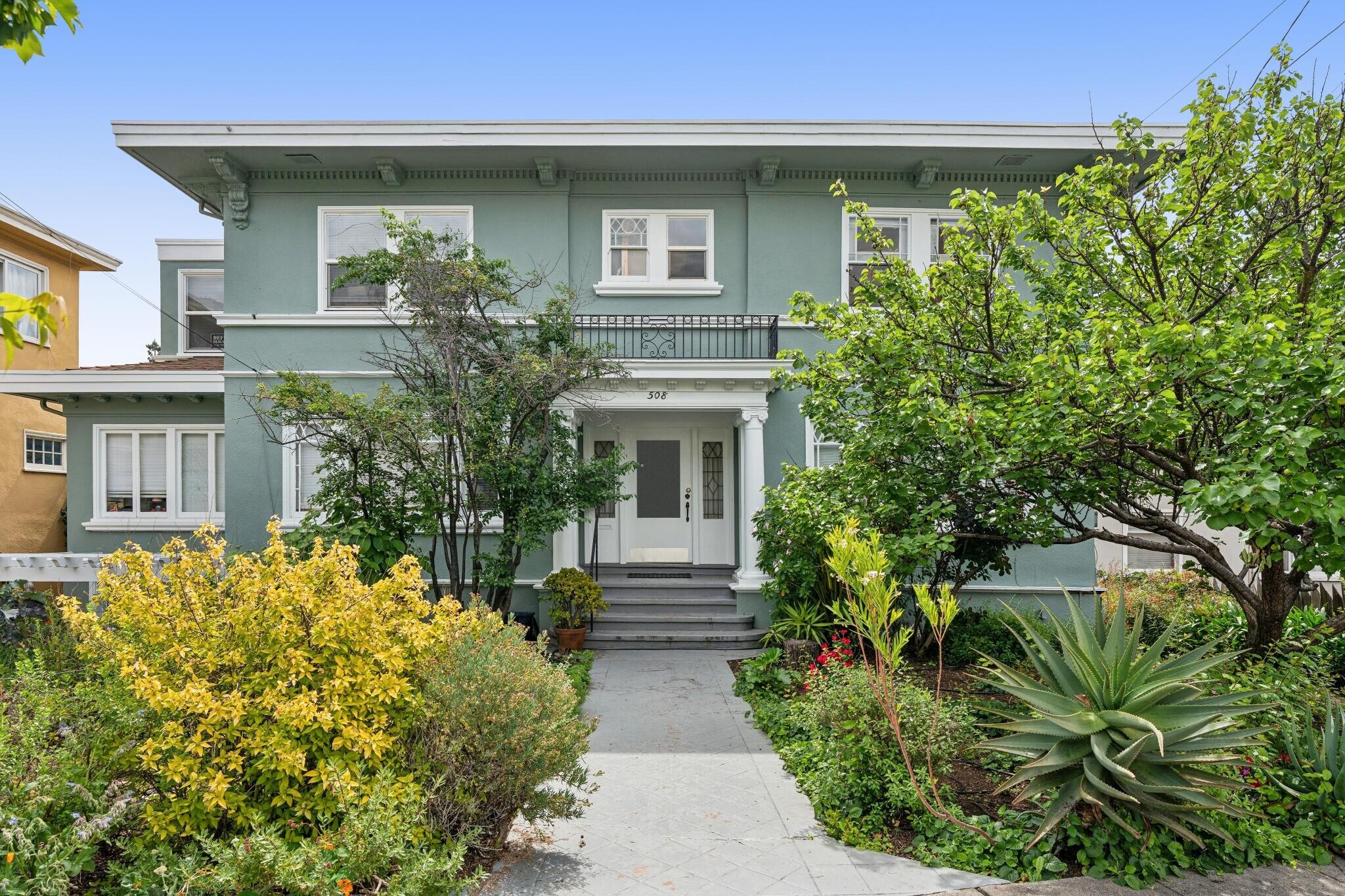 506-508 Valle Vista Ave, Oakland, CA for Sale