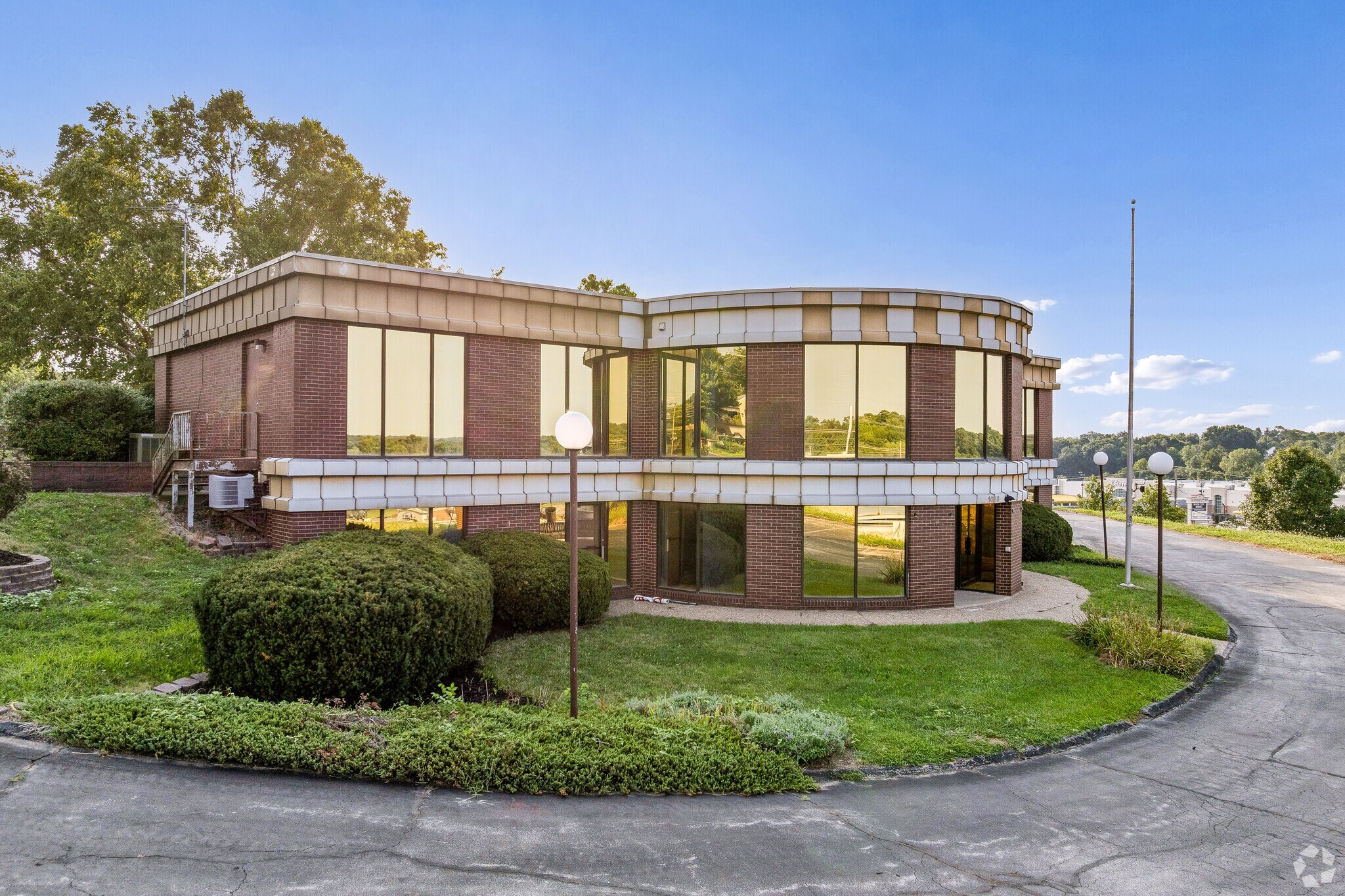 1080 Caroline Dr, Washington, MO for Sale
