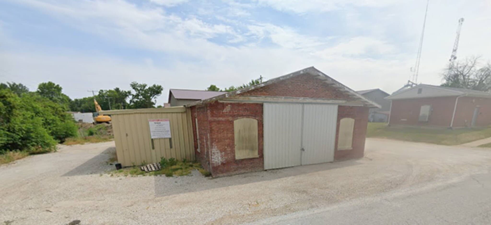 135 E Main St, Good Hope, IL for Sale