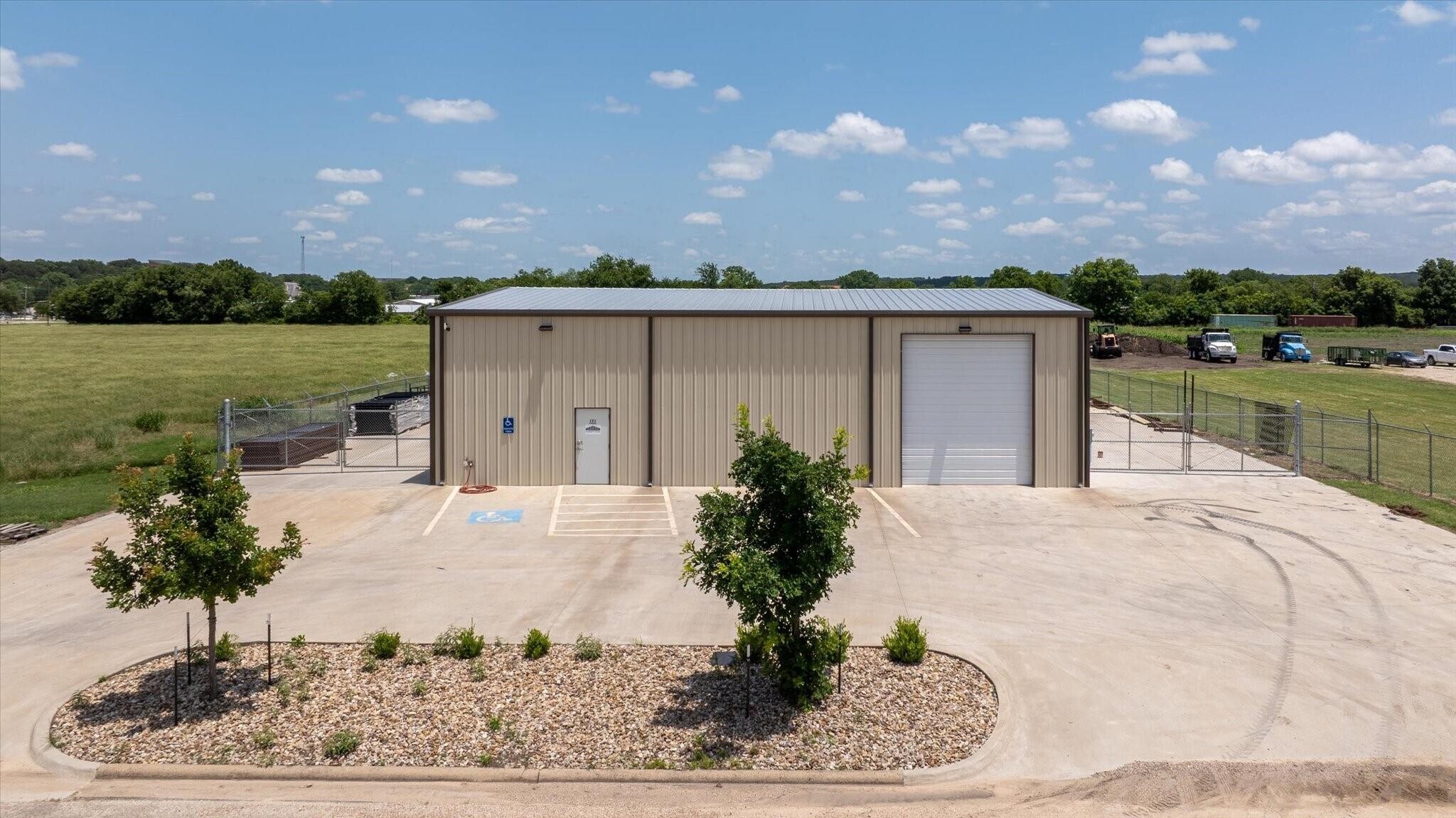121 Progress st, Glen Rose, TX for Sale