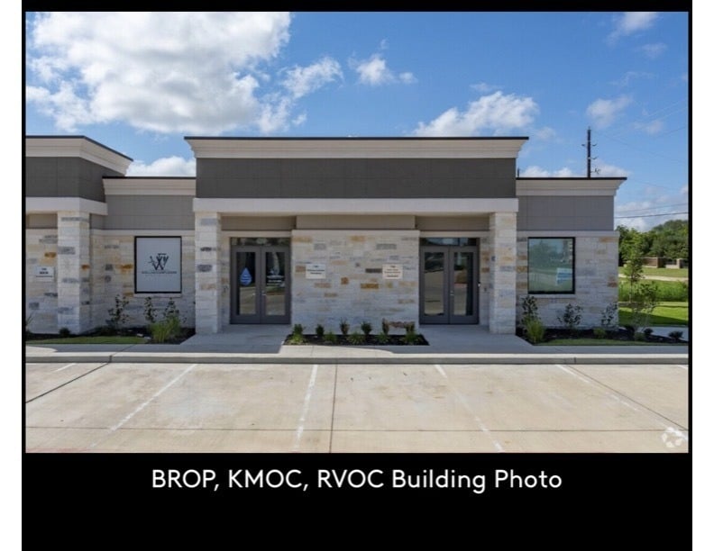 350 Grand Link Dr, Conroe, TX for Sale