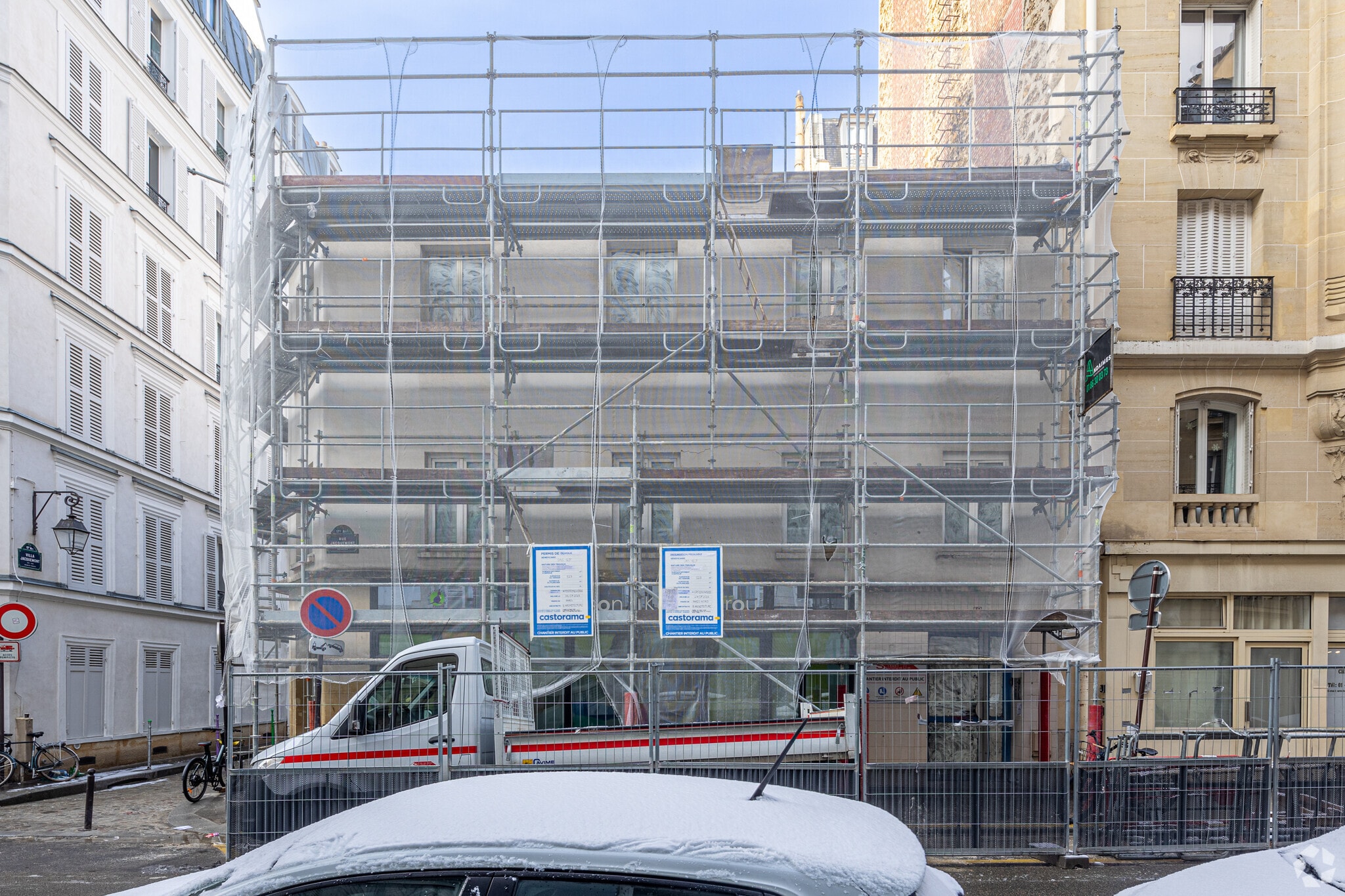 12 Rue Jacquemont, Paris, PAR for Rent
