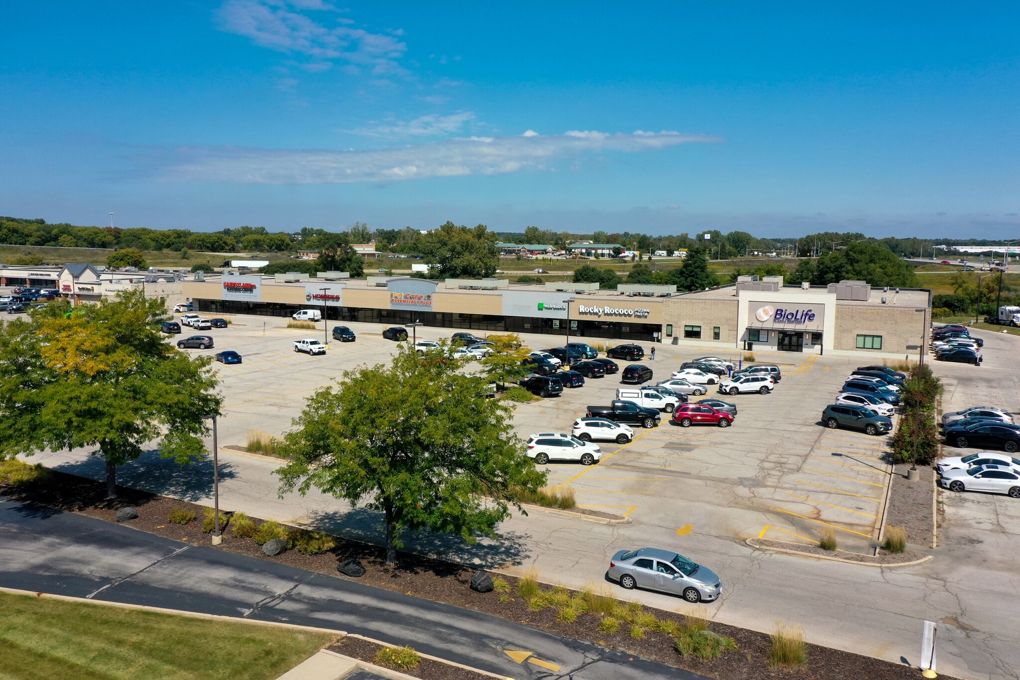 2000-2030 Silvernail Rd, Pewaukee, WI for Sale