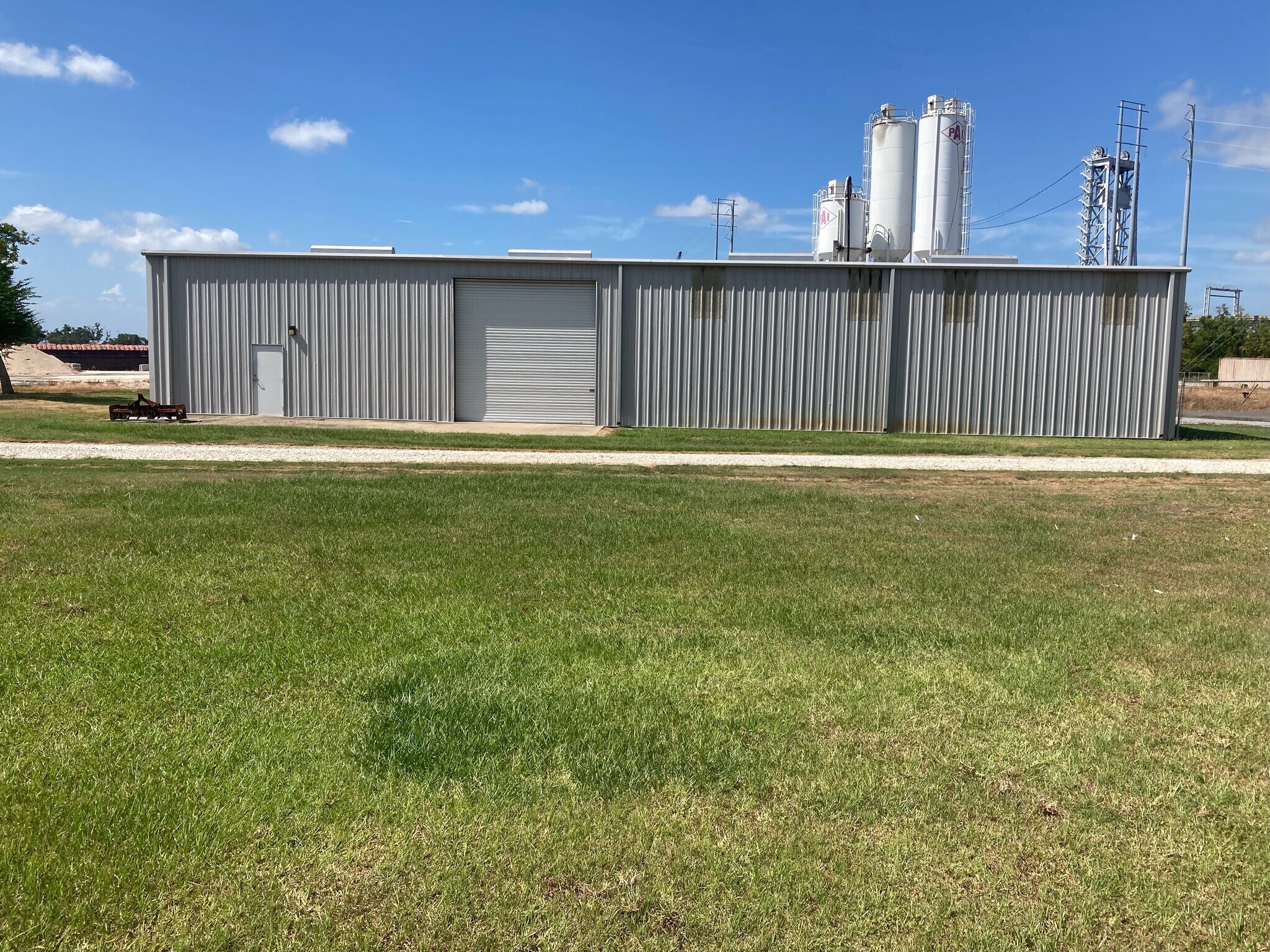 7939 Intracoastal Park Rd, Sulphur, LA for Rent