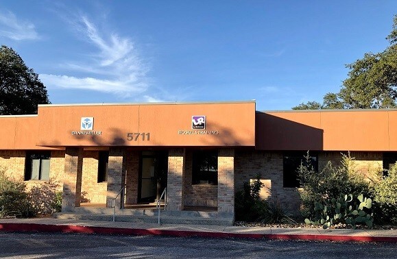 5711 Northwest Pky, San Antonio, TX for Rent