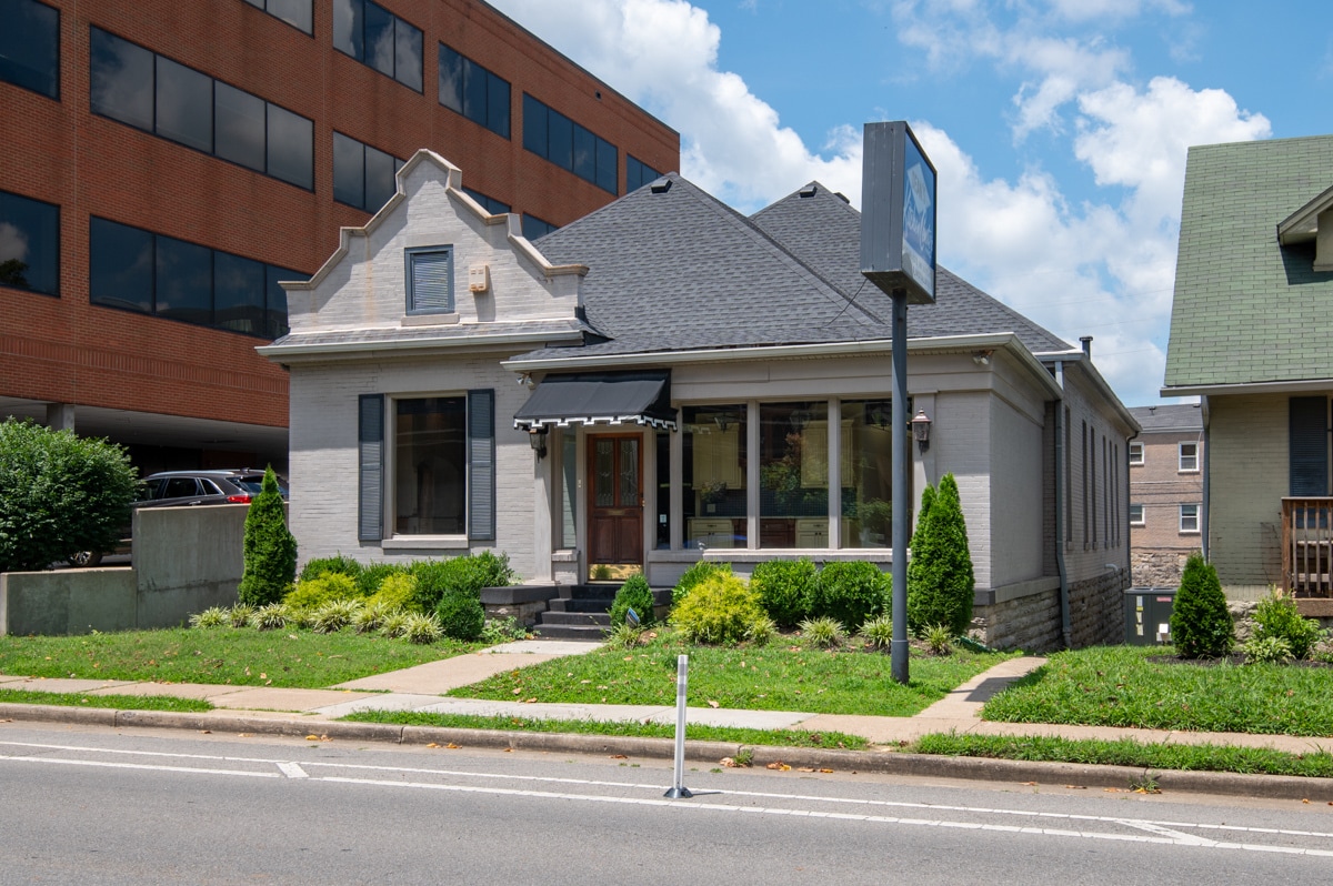 1023 16th Ave S, Nashville, TN for Sale