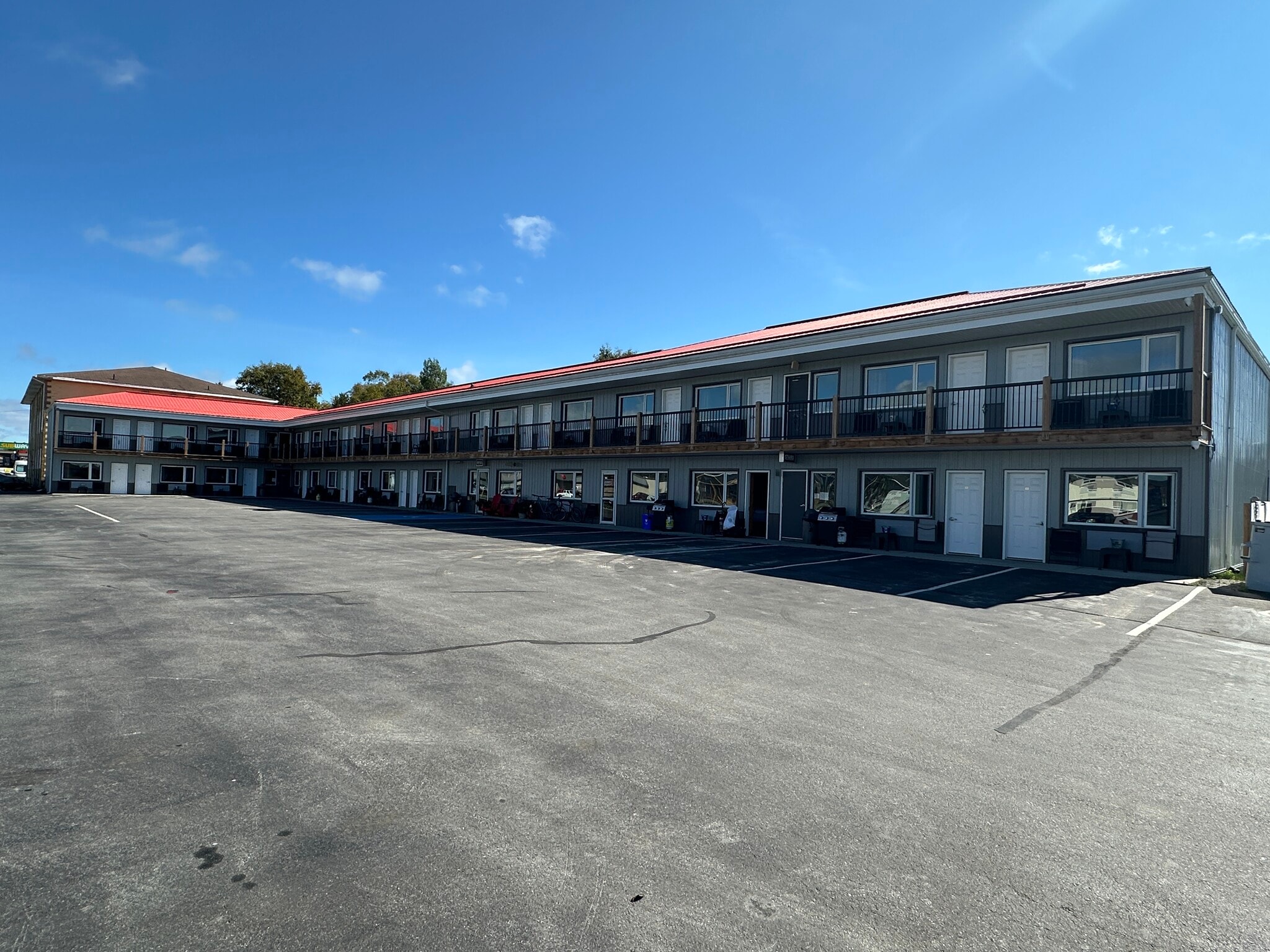 171 Mission Rd, Wawa, ON for Sale