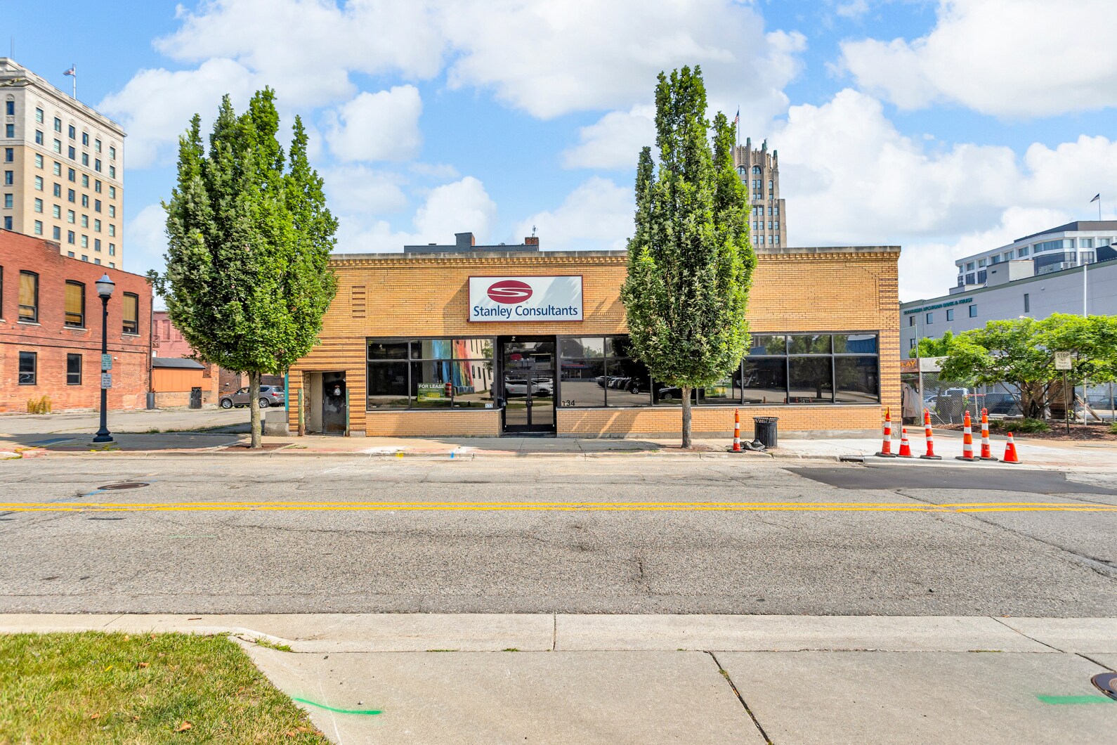 132-134 W Cortland Ave, Jackson, MI for Rent