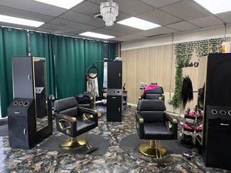 Mobile, AL Office/Retail - 569 Holcombe Ave