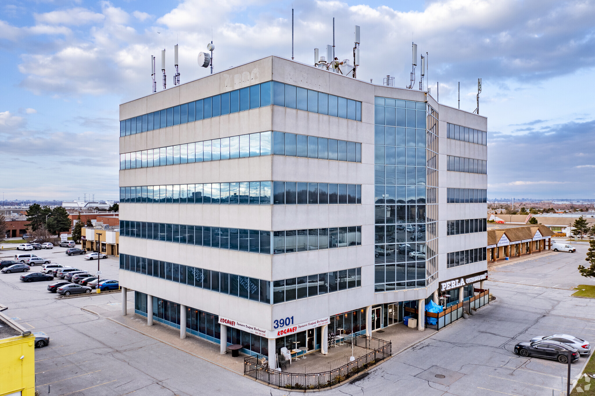 3901 Hwy-7, Vaughan, ON for Rent