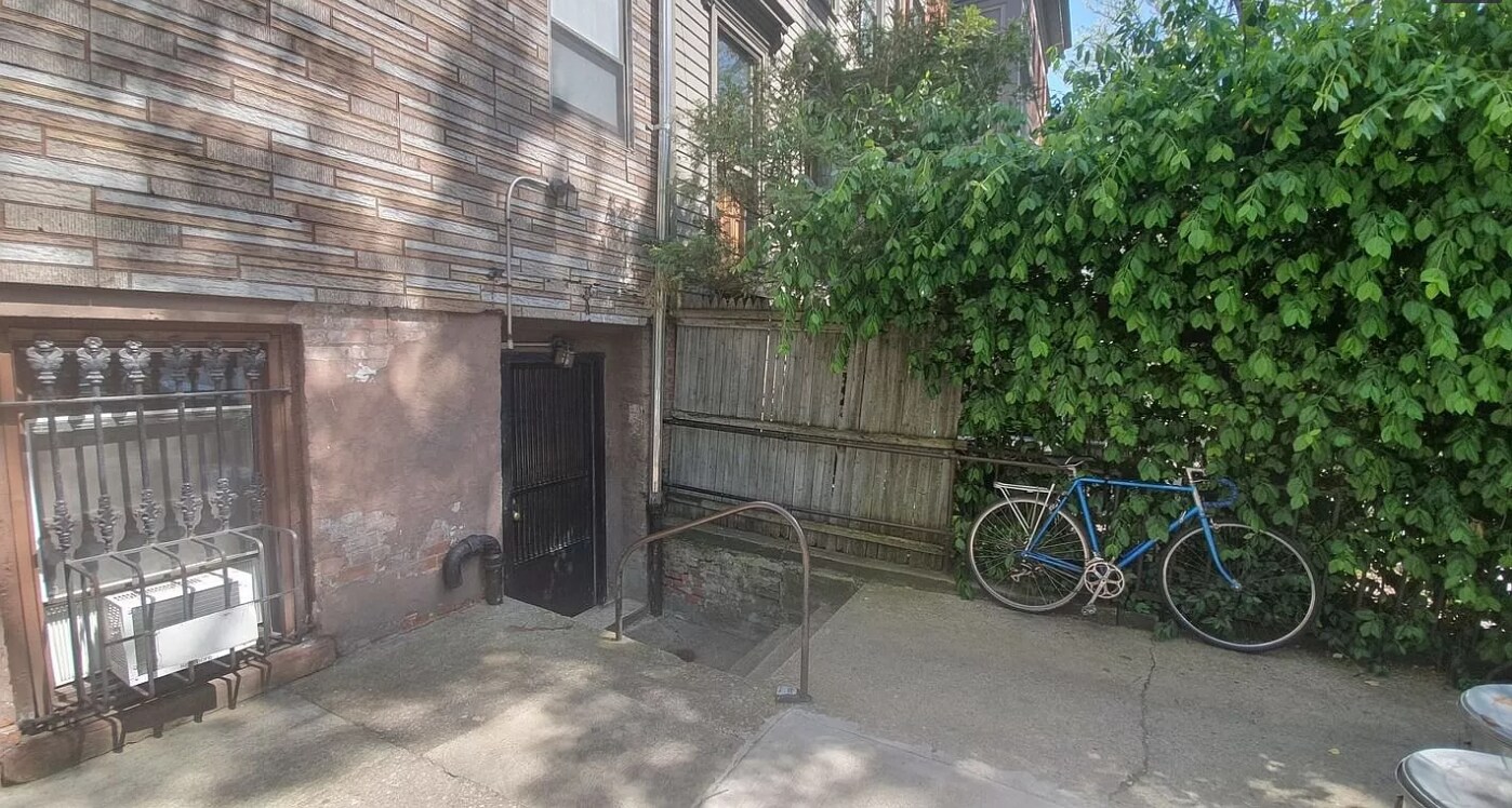 233 Cumberland St, Brooklyn, NY for Sale