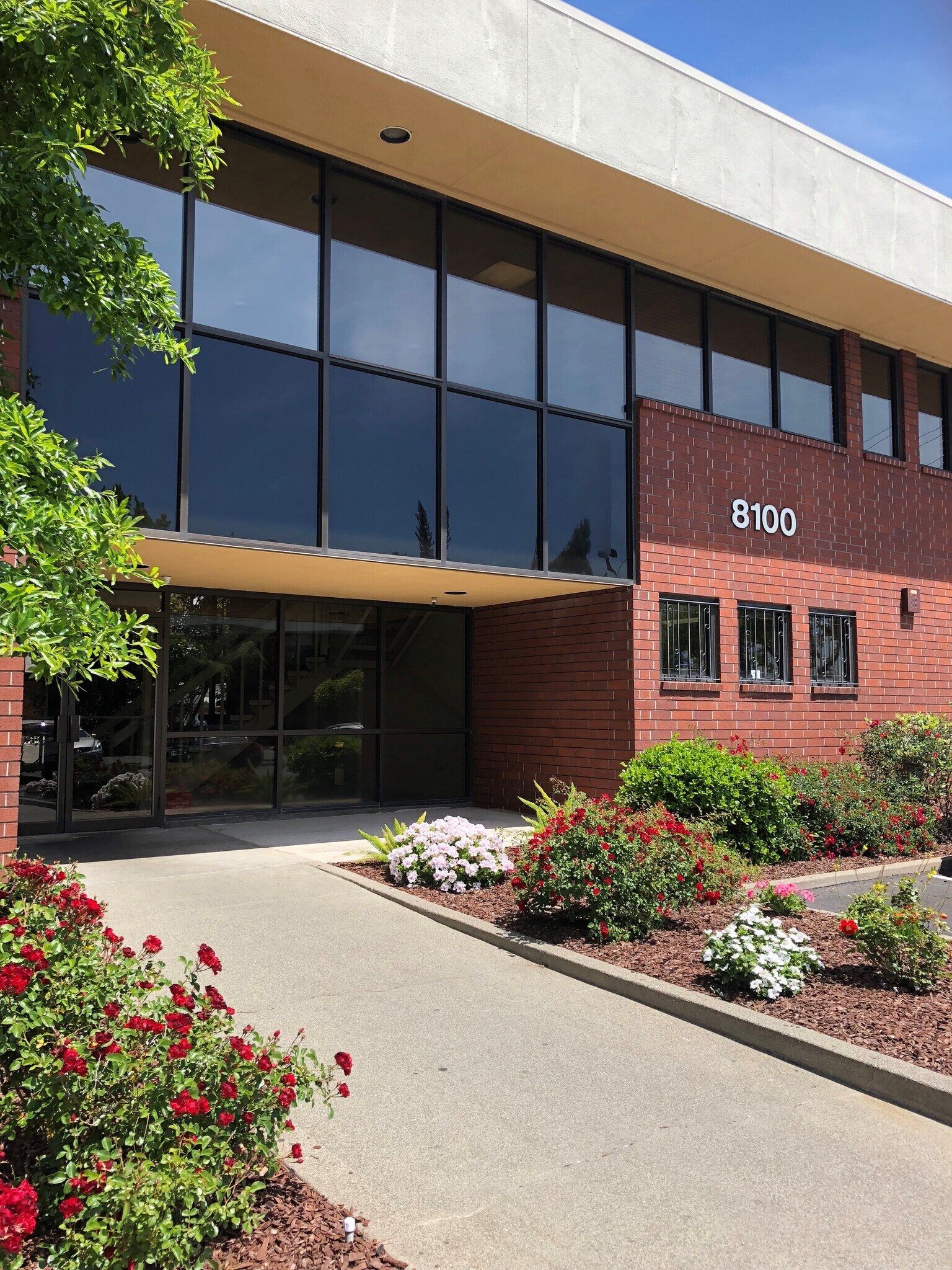 8100 Timberlake Way Sacramento, CA 95823 Office Property for Lease on