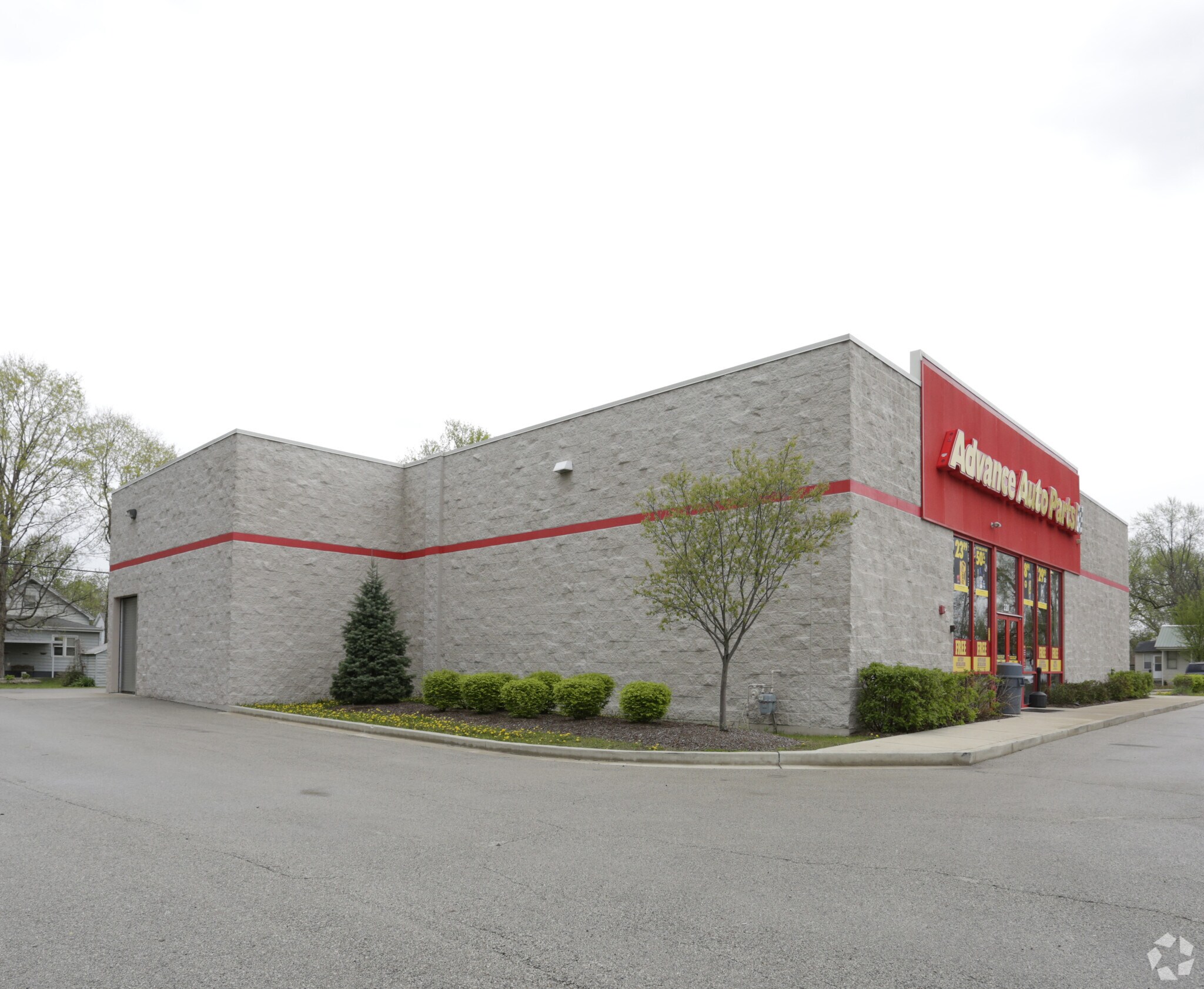 220 E Norris Dr, Ottawa, IL for Rent