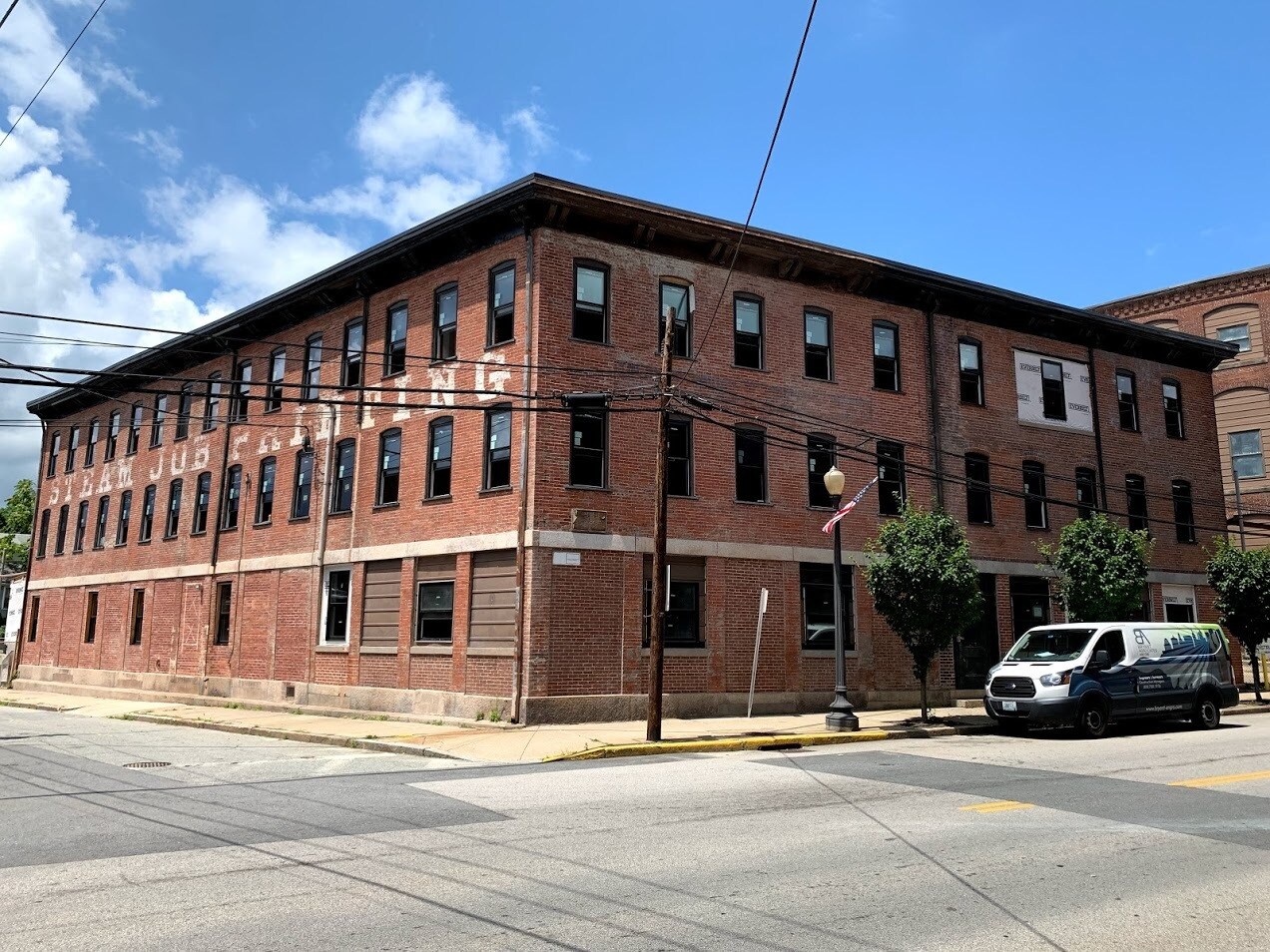 548 Roosevelt Ave Central Falls, RI 02863 MultiFamily Property for