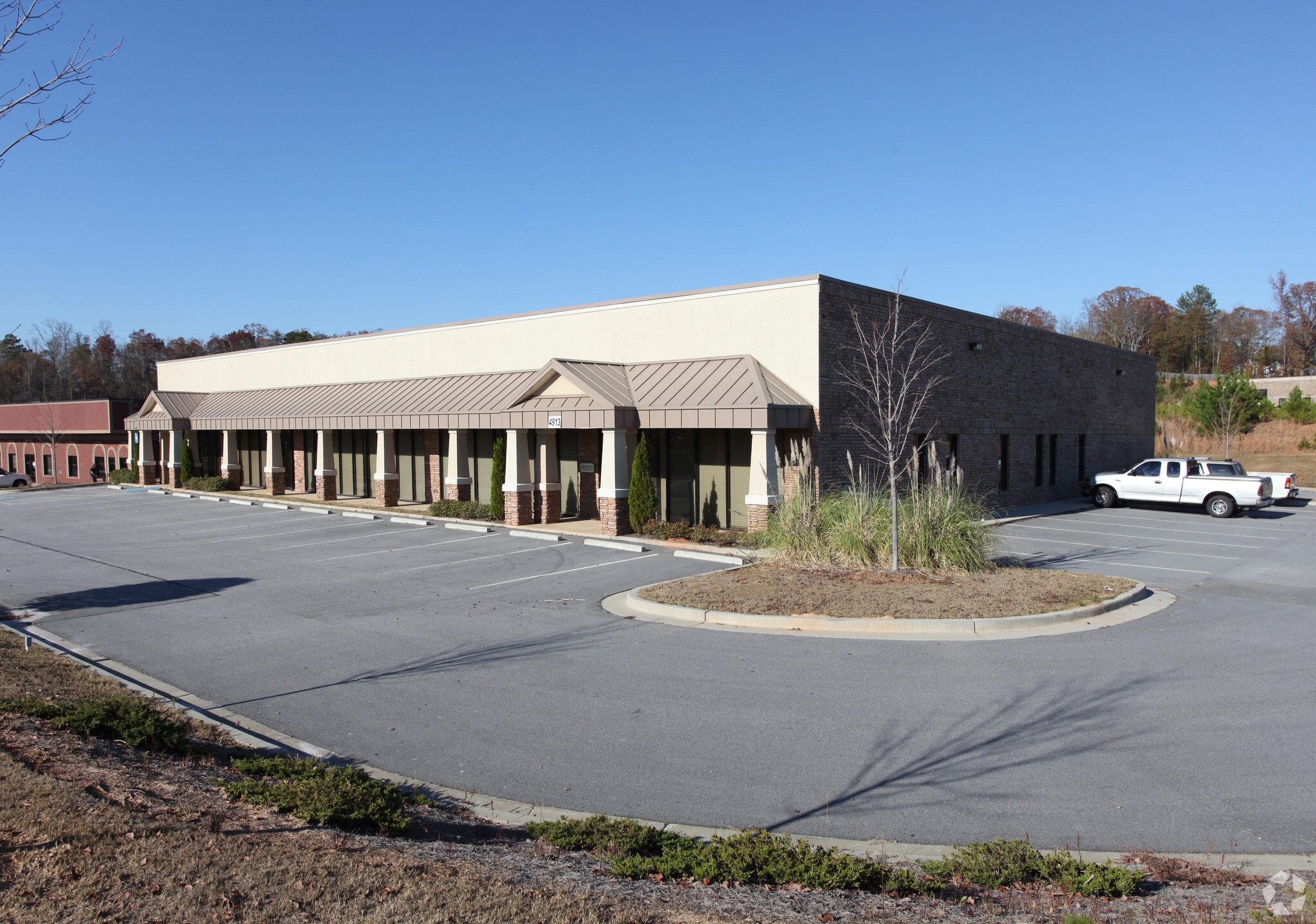 4913 Summer Oak Dr, Buford, GA for Rent