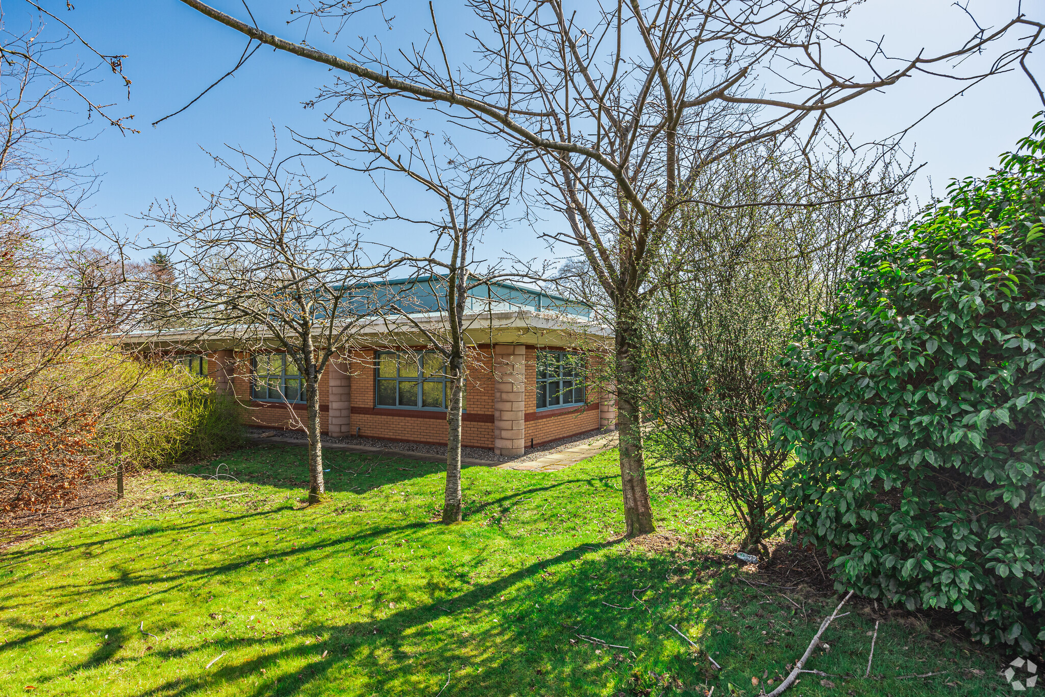 Meikle Rd, Livingston, WLN for Rent
