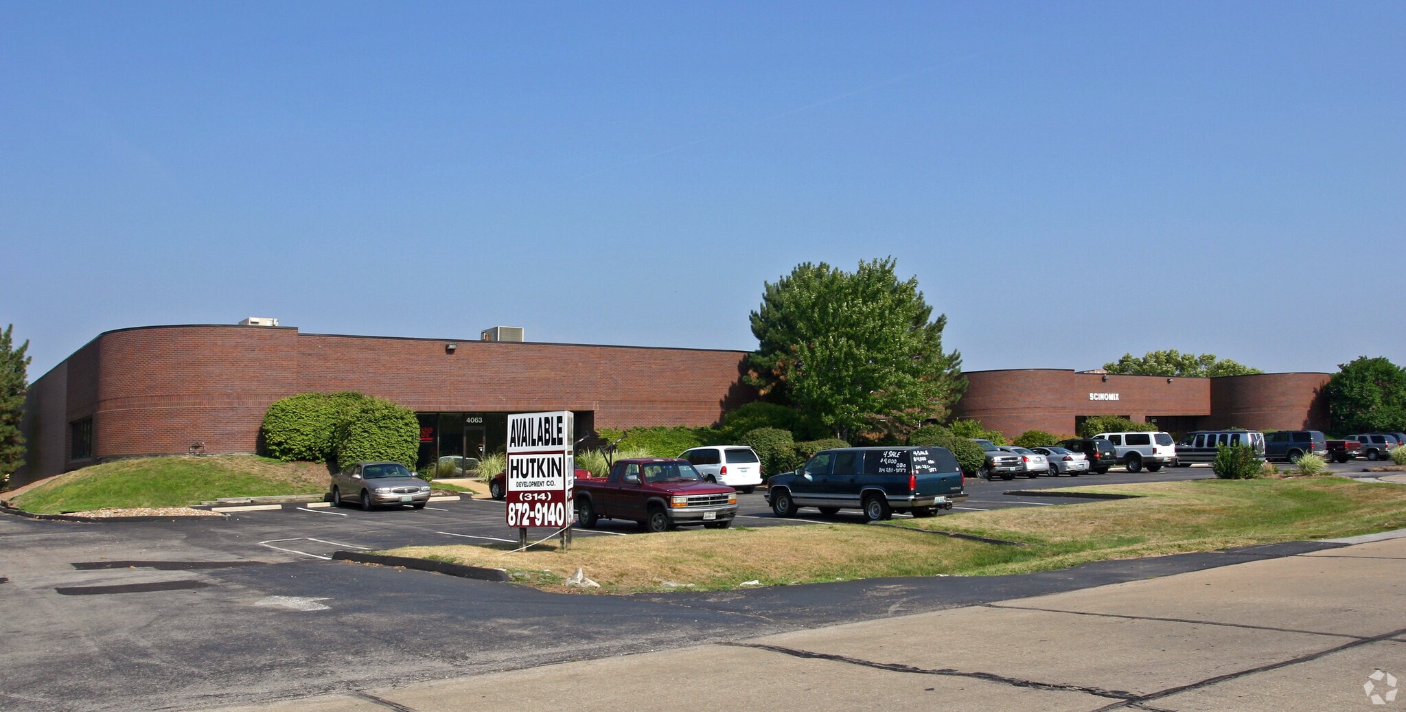 4061-4073 Wedgeway Ct, Earth City, MO for Rent