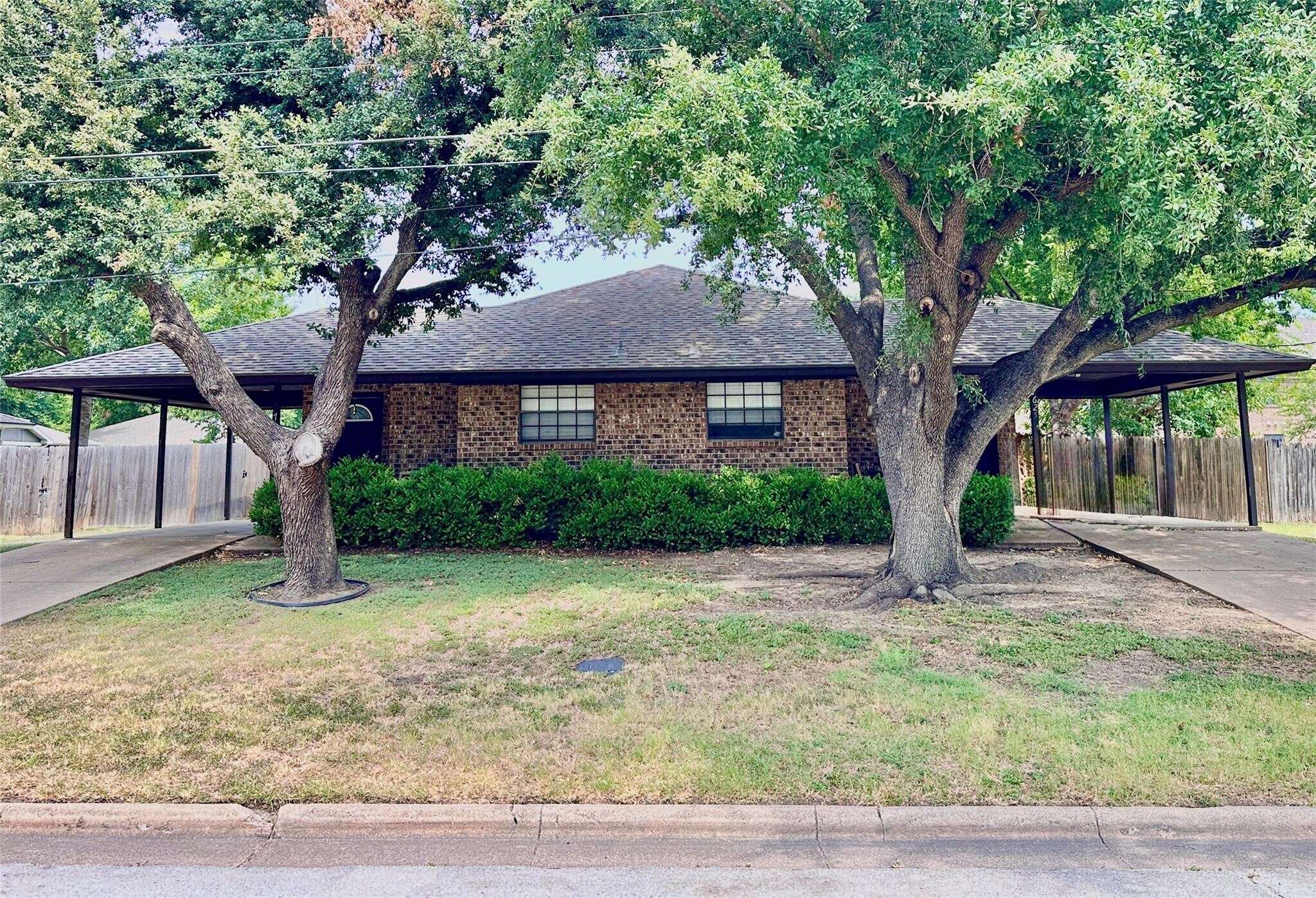 7621 & 7625 Evergreen Rd, Richland Hills, TX for Sale
