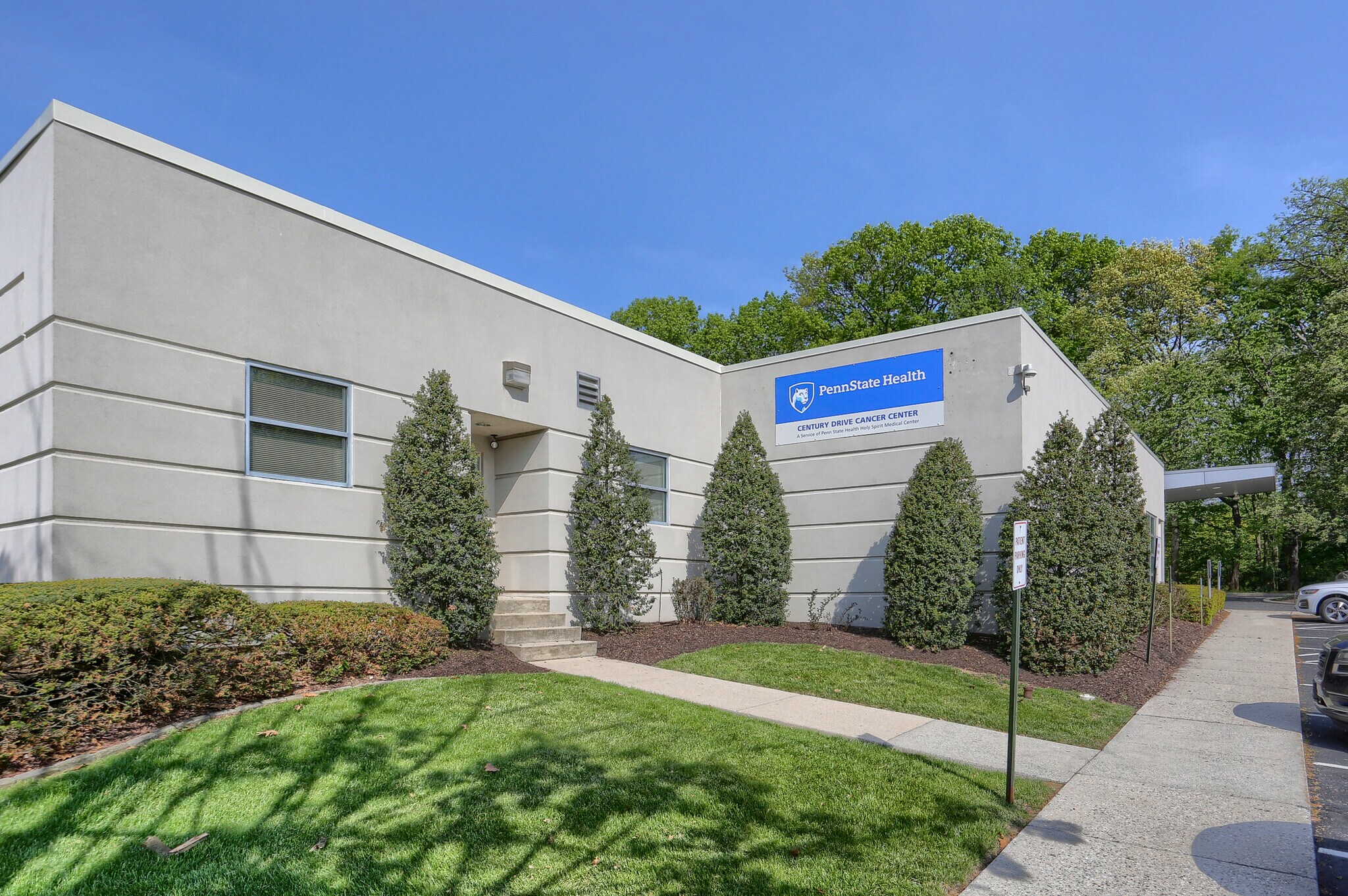 880 Century Dr, Mechanicsburg, PA for Sale